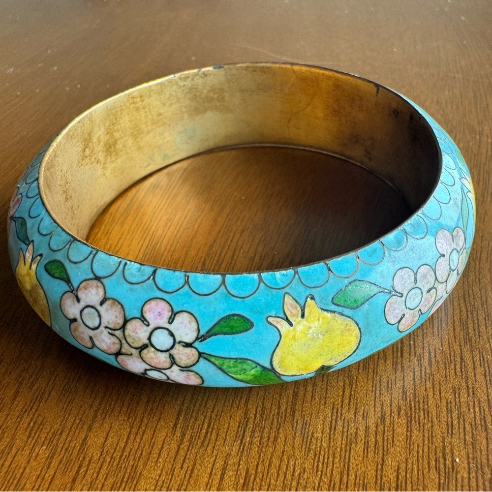 Vintage enamel and metal bracelet with floral design